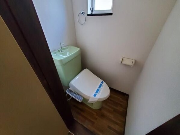 ストークハイツ吉成の物件内観写真